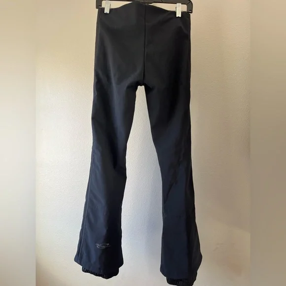 Obermeyer women’s ski pants - Picture 3 of 11